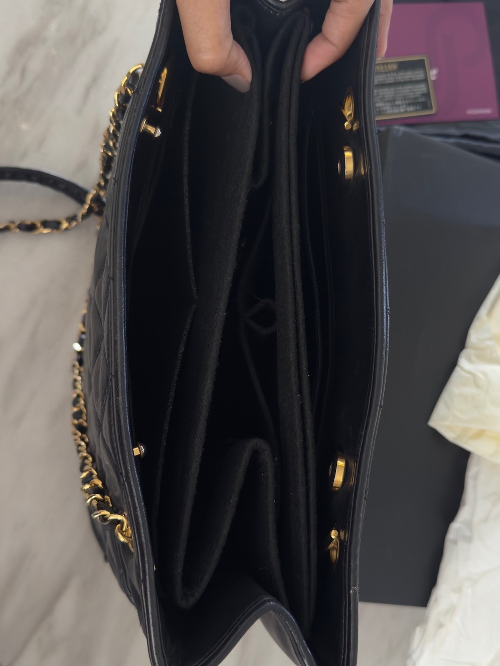 CHANEL Black Quilted Lambskin Shoulder Bag with Gold Chain - Picture 7 of 16